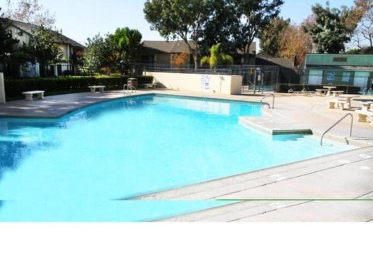 Magicwayvillas Mick'S Clockhouse Pool & Spa - Walk To Disneyland Anaheim Exteriör bild